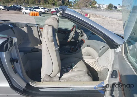 2003 Mercedes-Benz Sl 500 z USA, uszkodzony, nr VIN WDBSK75F13F034795